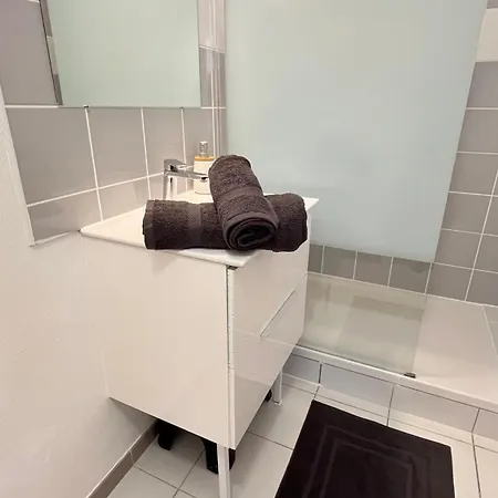 Royal Sejour Apartment *